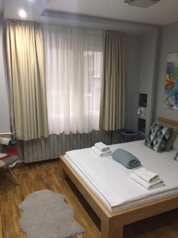 L9 Top Central Rooms And Apartments 2 Belgrado Esterno foto