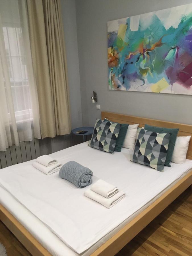 L9 Top Central Rooms And Apartments 2 Belgrado Esterno foto