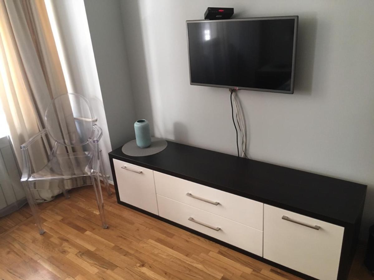 L9 Top Central Rooms And Apartments 2 Belgrado Esterno foto