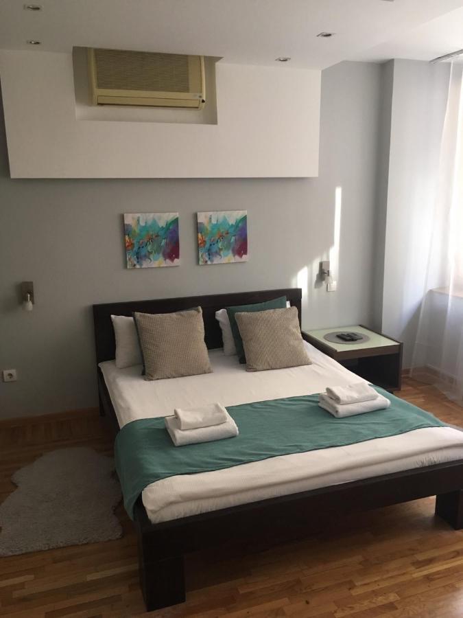 L9 Top Central Rooms And Apartments 2 Belgrado Esterno foto